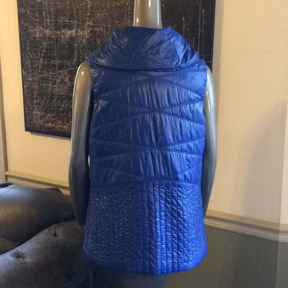 Lucy Lightweight Packable Puffer Vest - image 3